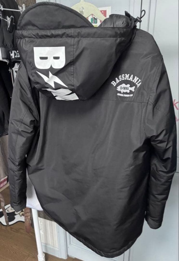 バスマニア　アーチロゴマウンテングースダウンジャケット ブラック Mサイズ