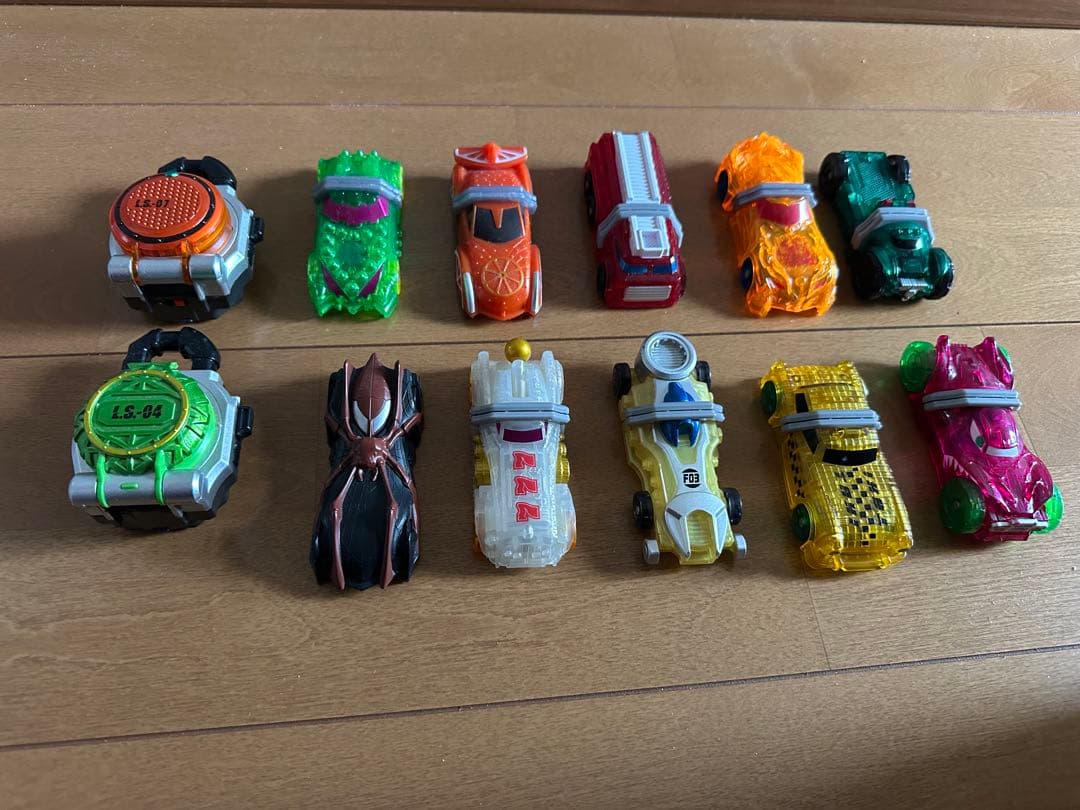 恐竜ロボット & 車両セット