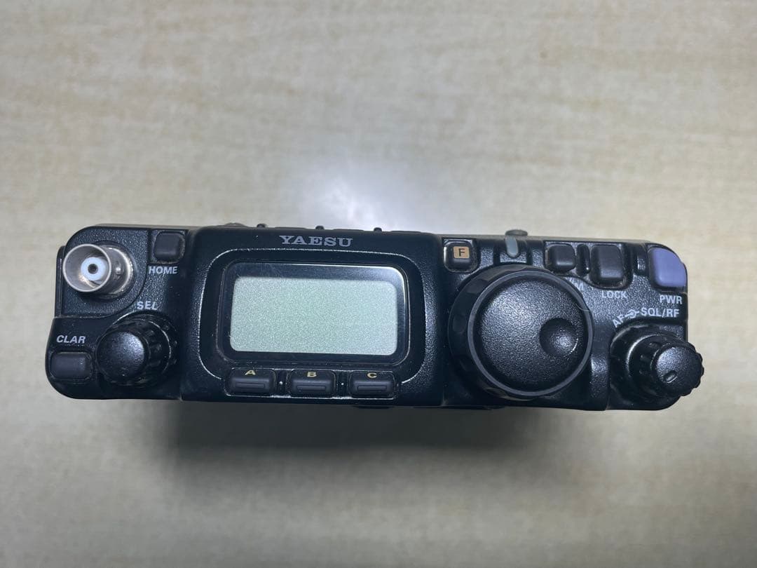 YAESU FT-817 トランシーバー