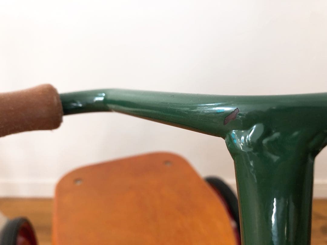 3輪車　室内のりもの　足漕ぎ　バギー