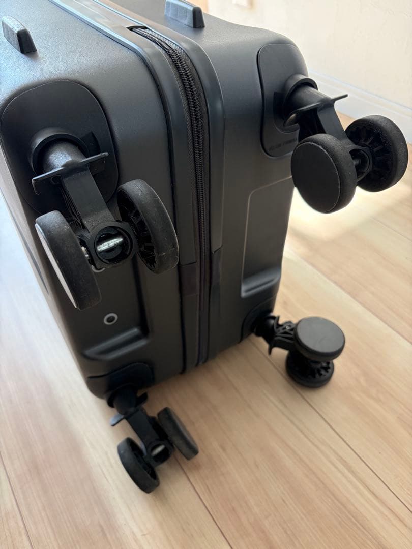 スーツケース(ブラック):Sサイズ機内持込可