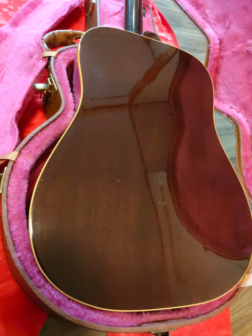 プレアデス　 Gibson J-30 モンタナ工場製 純正ブラウンケース付