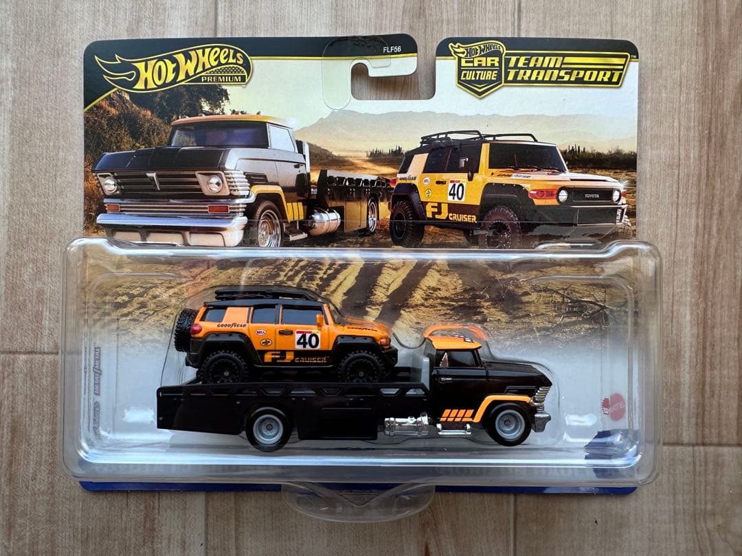 ホットウィール チームトランスポートフェラーリ250 GTOトヨタ FJ セット