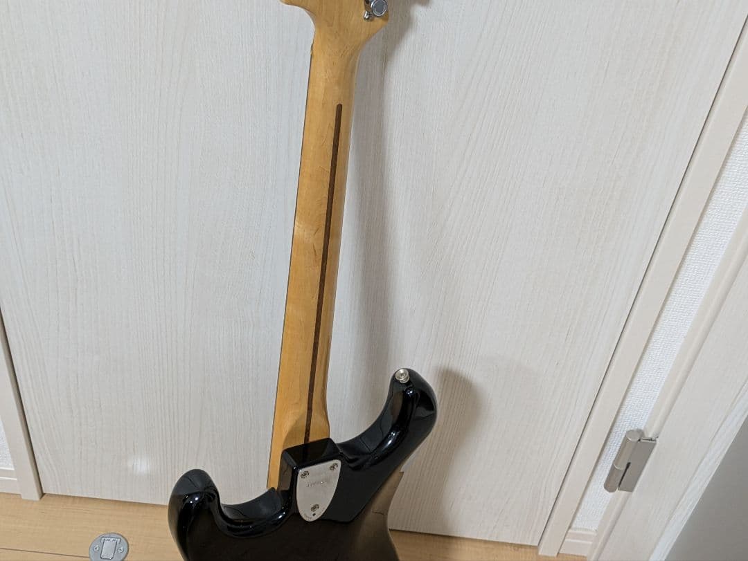 Squier Stratocaster ブラック　ソフトケース付　フェンダー