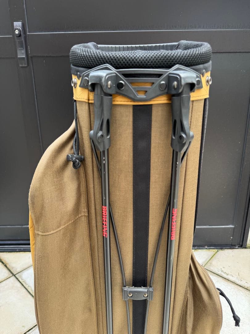 BRIEFING ゴルフバッグ ヘッドカバー3個付￼