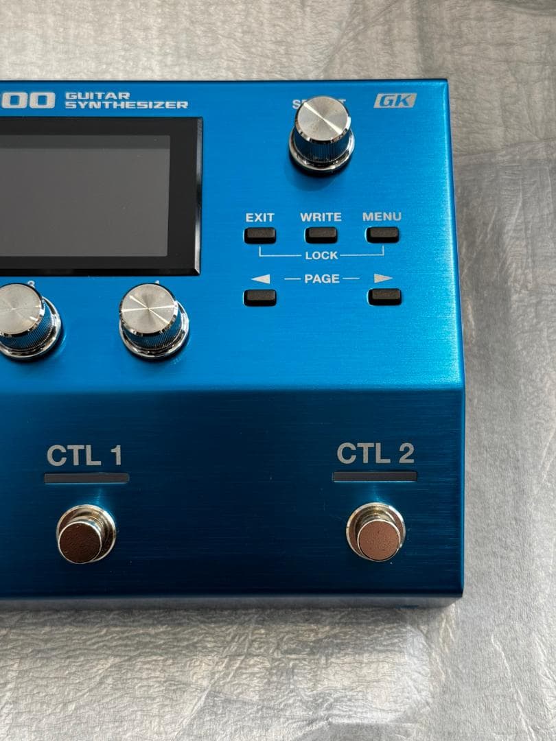 BOSS GM-800 Guitar Synthesizer ギター シンセ