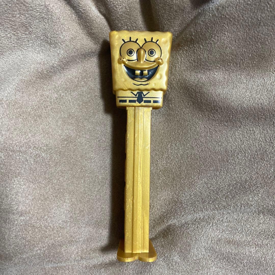 PEZ ペッツ　スポンジボブ　ゴールド