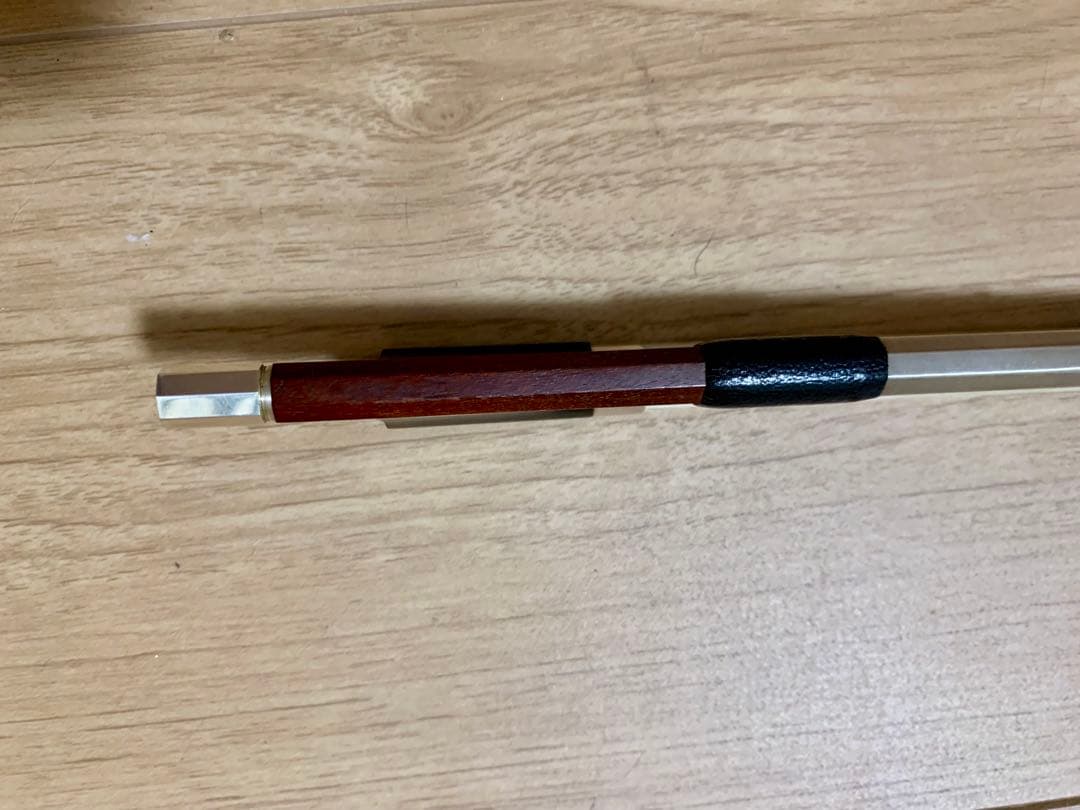 スイス製　4/4 バイオリン弓　Finkel Atelier