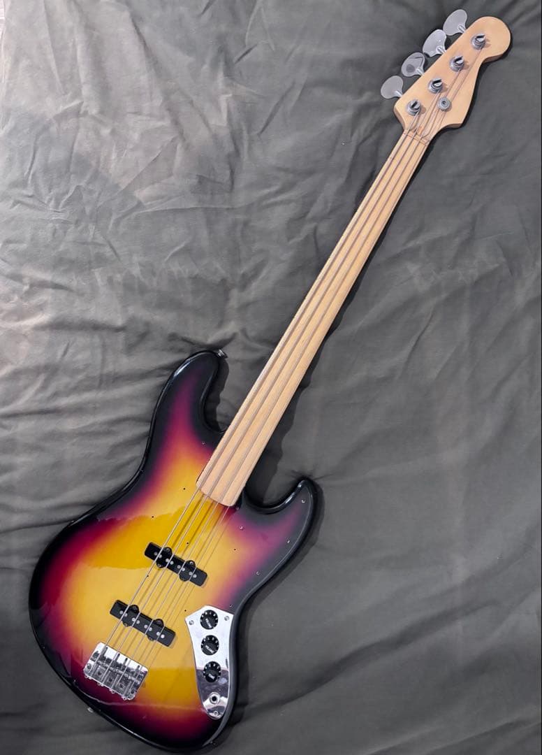 TOKAI ボディ × 国産工房オーダーネック　コンポーネントフレットレスベース