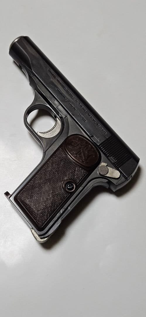 マ*サ様 ブローニング M1910 エアガン