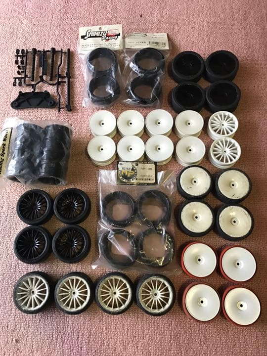 ラジコン 1/10RCカー