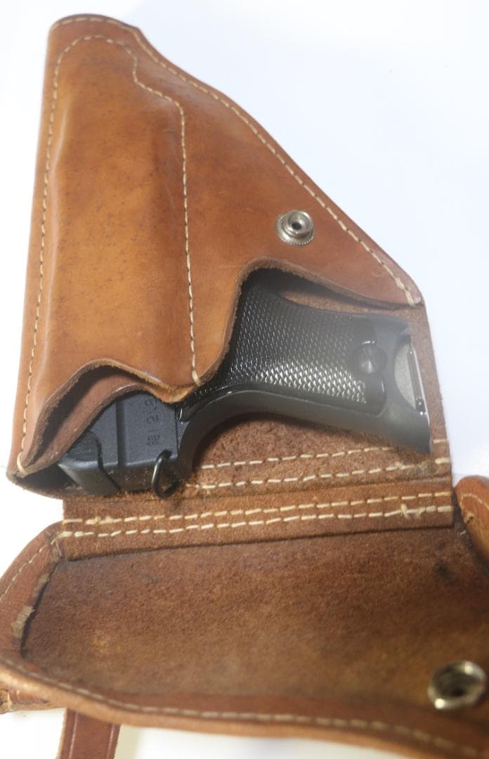 超貴重　旧陸軍　９４式自動拳銃用革製レプリカホルスター　　中古品