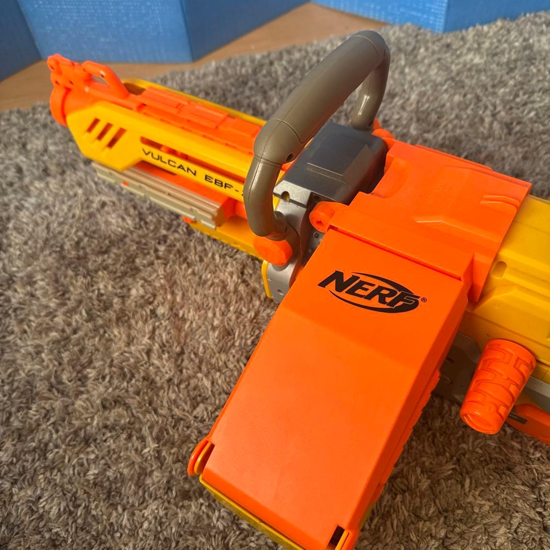 NERF VULCAN EBF-25 電動トイガン（予備マガジン付き）