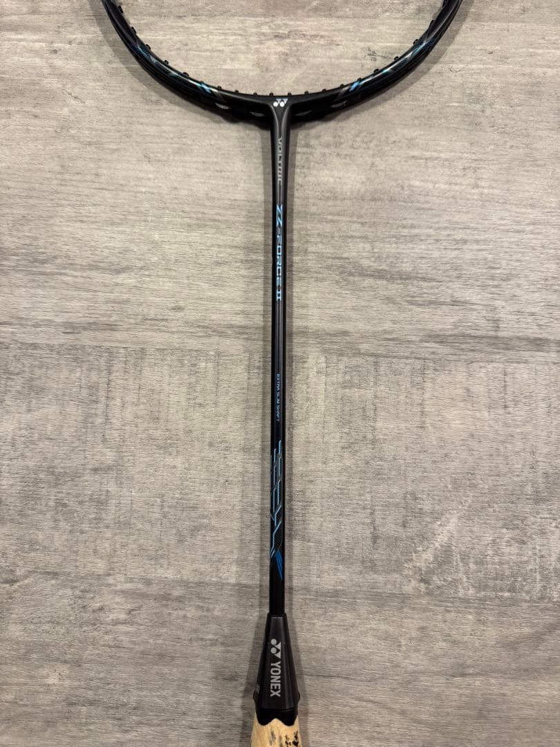 YONEX VOLTRIC Z-FORCE Ⅱ 4UG5