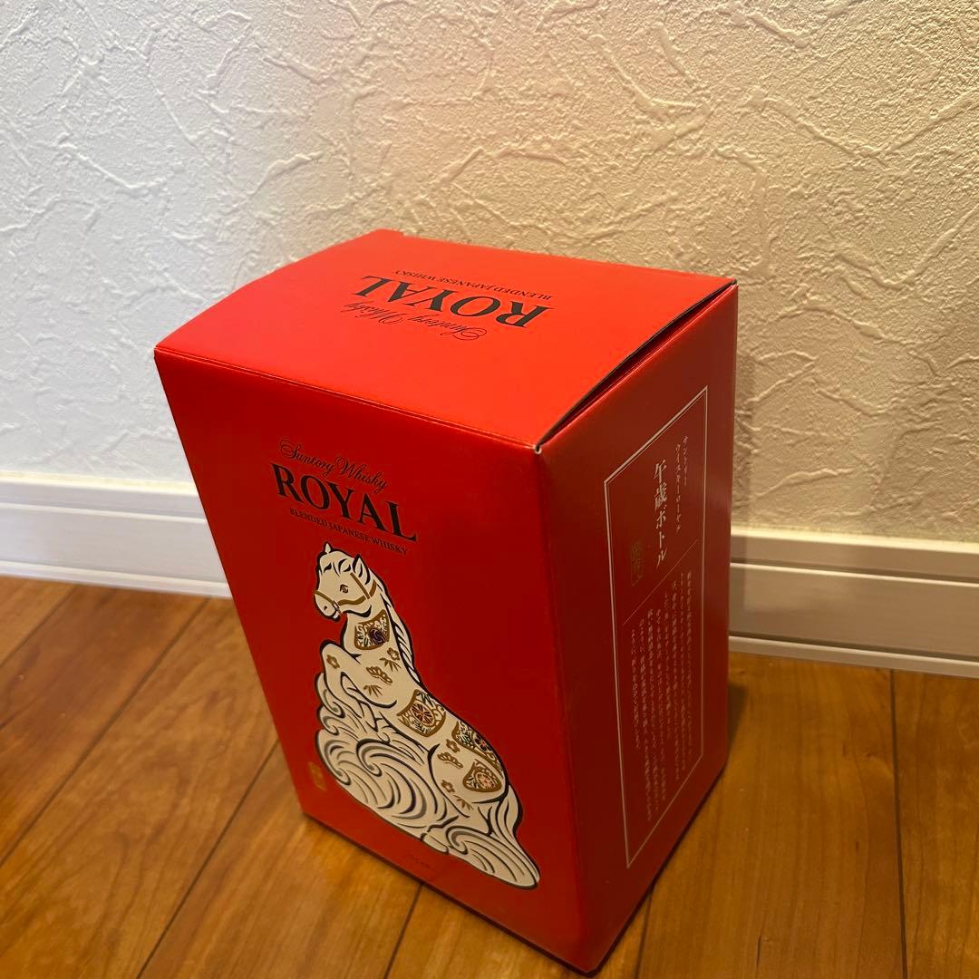 【限定品】サントリー ウイスキー ローヤル〈 午歳 〉ボトル 2026年 馬年