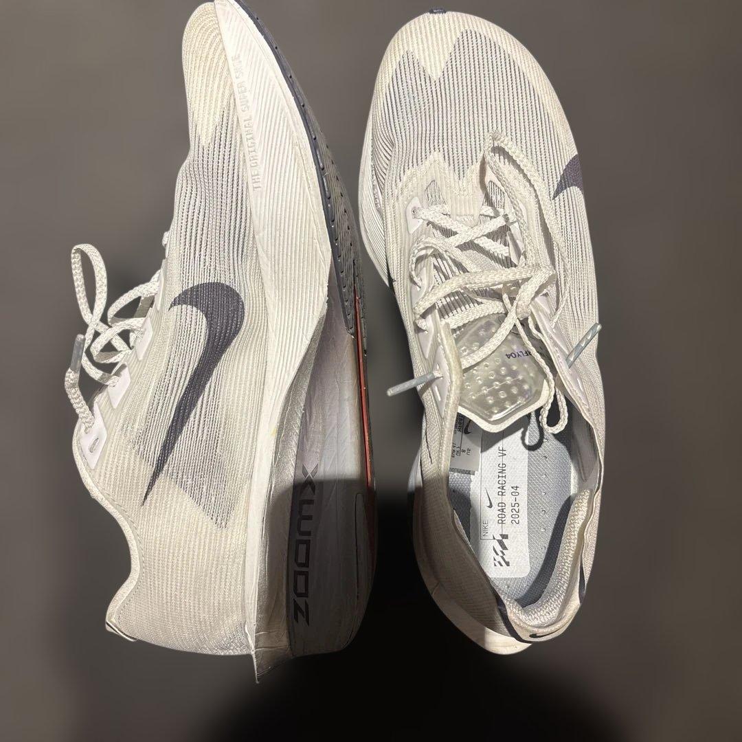 ナイキ ヴイェイパーフライ4 26cm