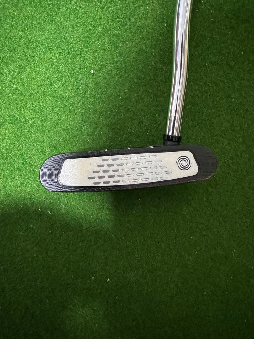 ODYSSEY ROSSIE パター 33インチ