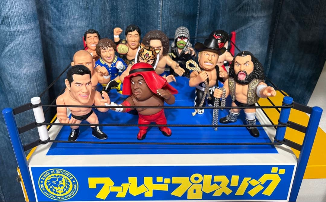 16d フィギュア12体+プロレスリング+カブキサイン　セット