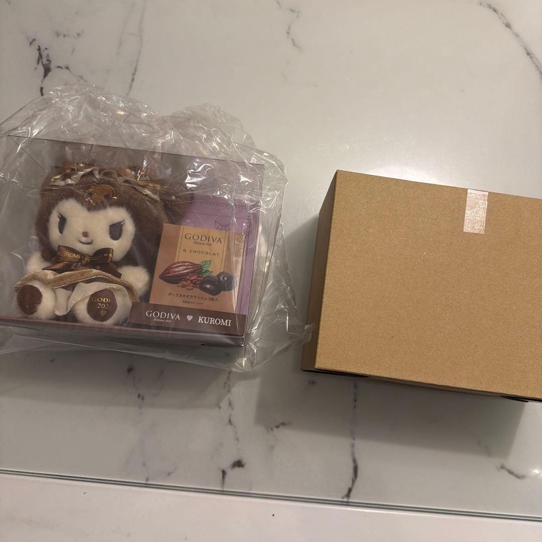 【新品:未開封】サンリオ　クロミマスコットキーホルダー&GODIVA 2026