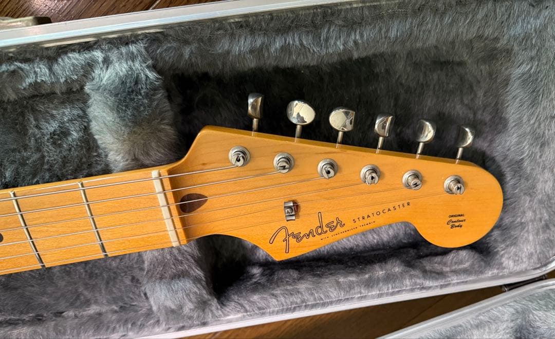 Fender JAPAN ストラトキャスター ブラック
