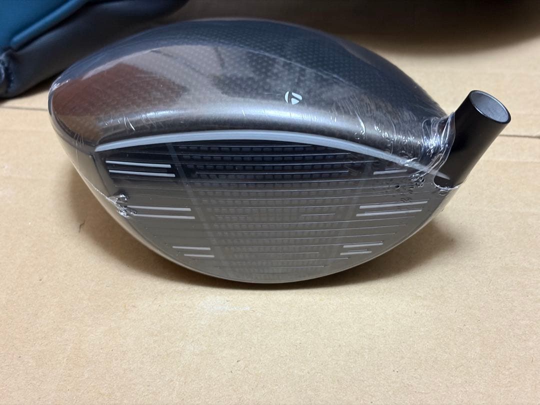 新品未使用 テーラーメイド最新ドライバー Qi4D MAX 10.5° ヘッド