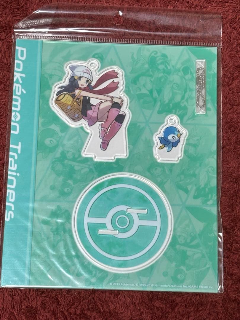 ポケモンセンター限定　ヒカリ&ポッチャマ アクリルスタンドキーホルダー