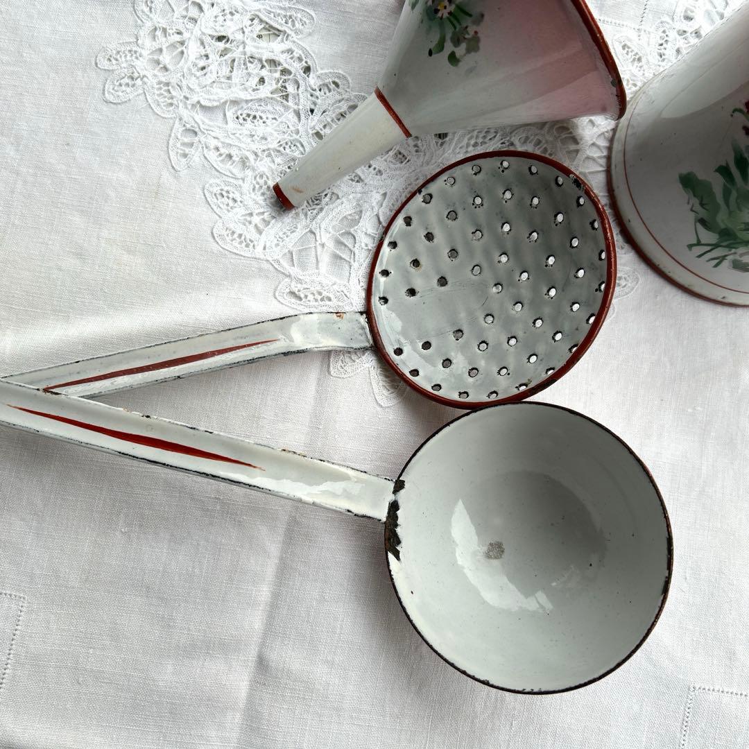 フランスアンティーク　japy 忘れな草のホーローウェディングセット