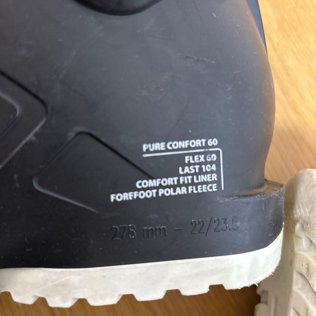 22年モデル Rossignolスキーブーツ レディース　22-23.5cm