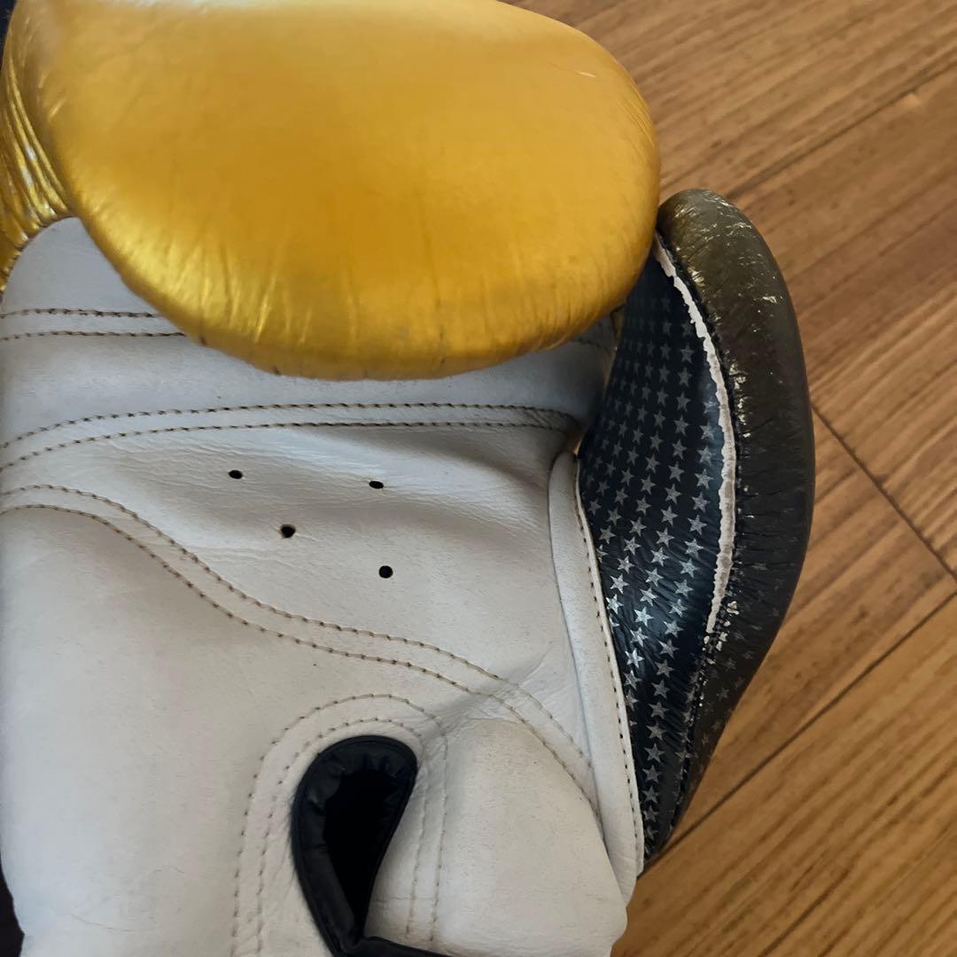 TOP KINGボクシンググローブ 14oz ゴールド/ブラックヘッドギアセット