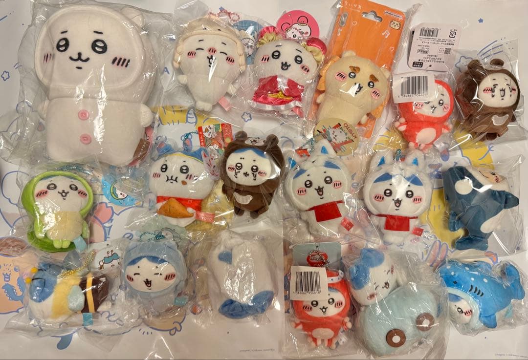 ちいかわ　ぬいぐるみ　マスコット　ハチワレ　モモンガ　うさぎ　37点まとめ売り