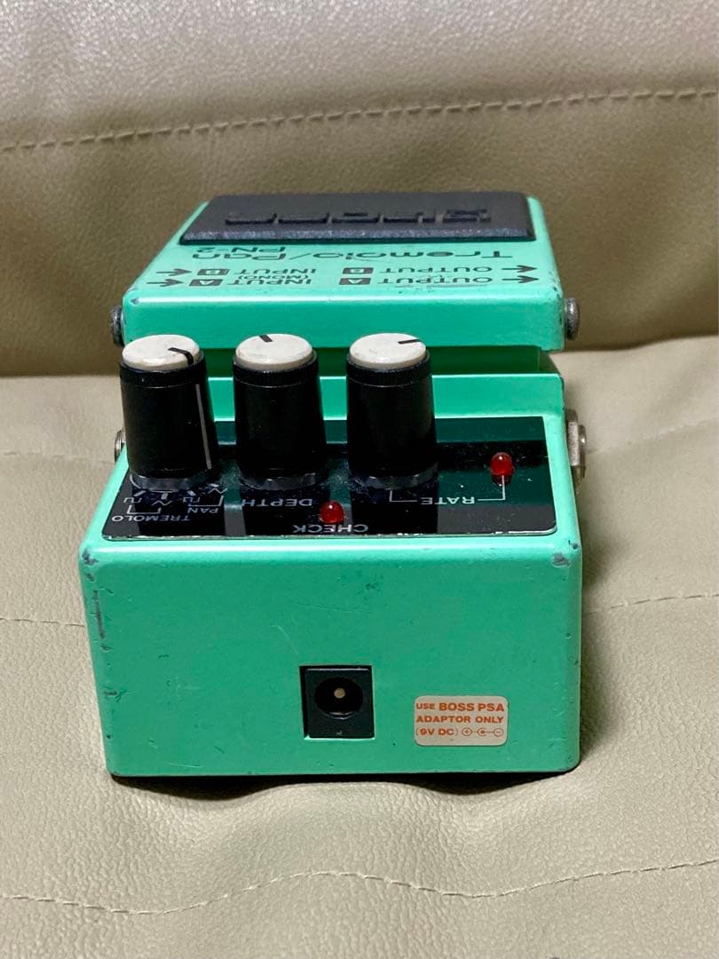 ギター BOSS Tremolo/Pan PN-2