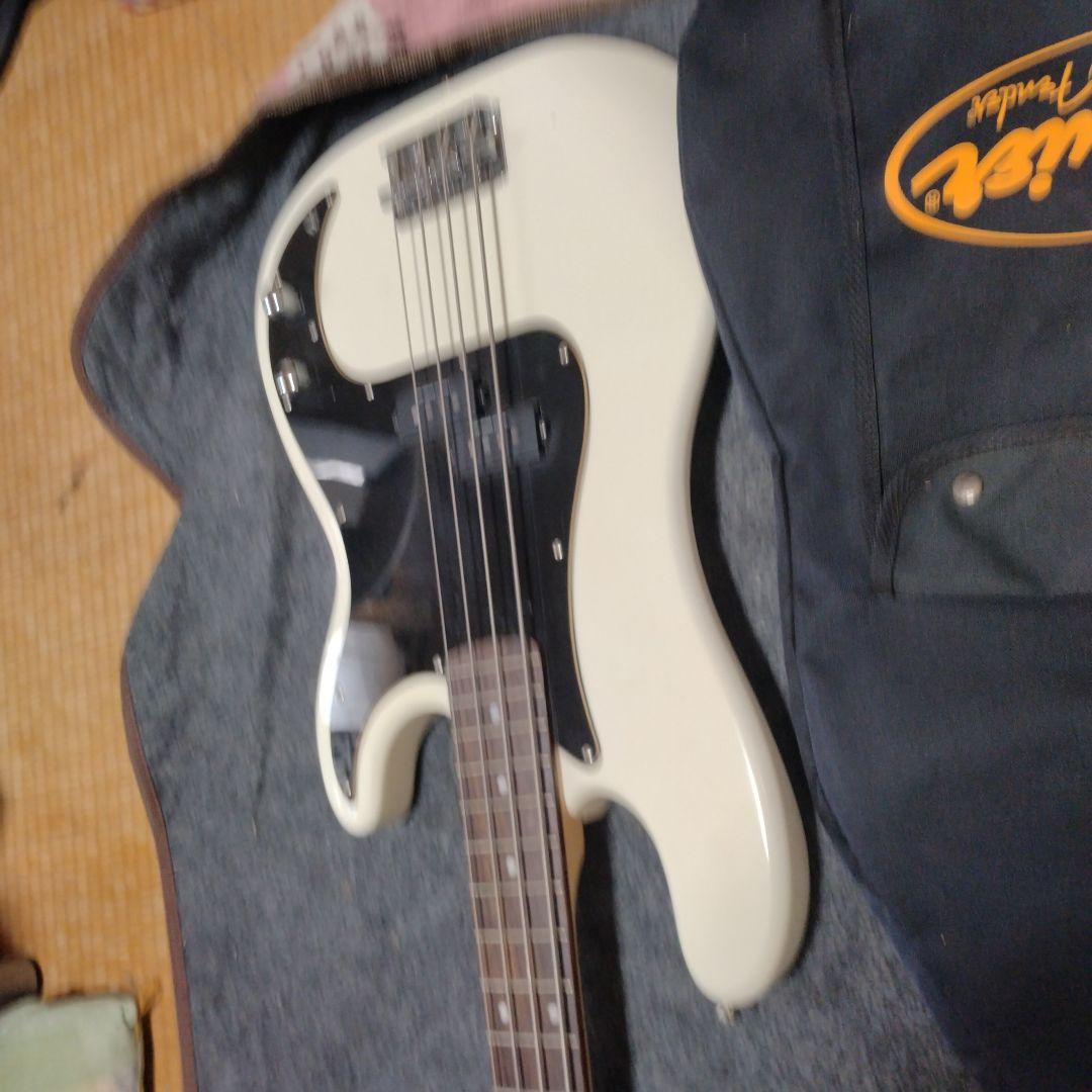 ベース Squier Vintage Modified Precision Bass