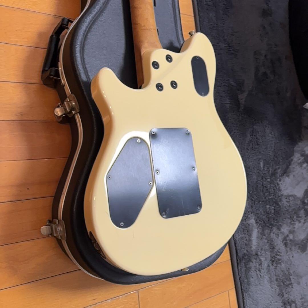 ギター PEAVEY WOLFGANG