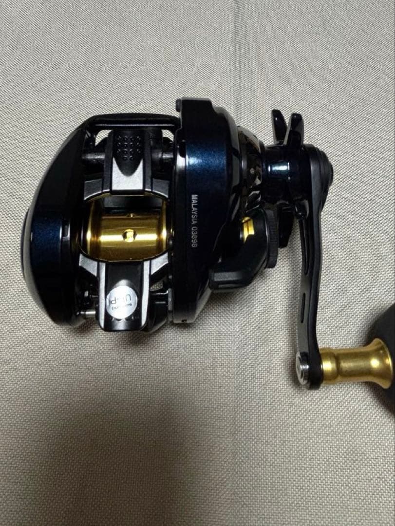 シマノ 19 グラップラーCT 151XG (左)