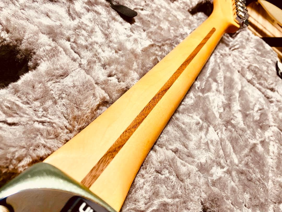 Fenderアメプロ II Telecaster ロック式ペグ