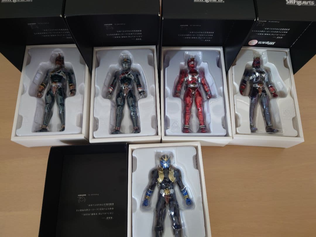 S.H.Figuarts（真骨彫製法） 仮面ライダー響鬼　セット