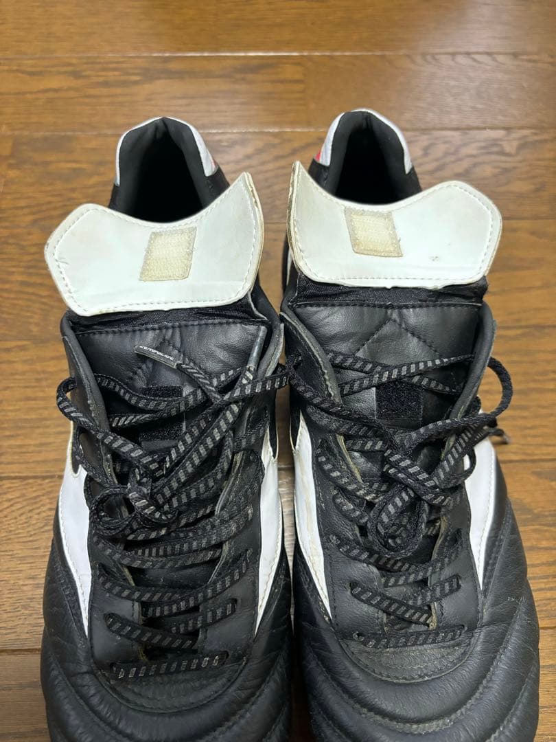 ミズノ　モレリア2JAPANサッカースパイク　ブラック/ホワイト28.0cm