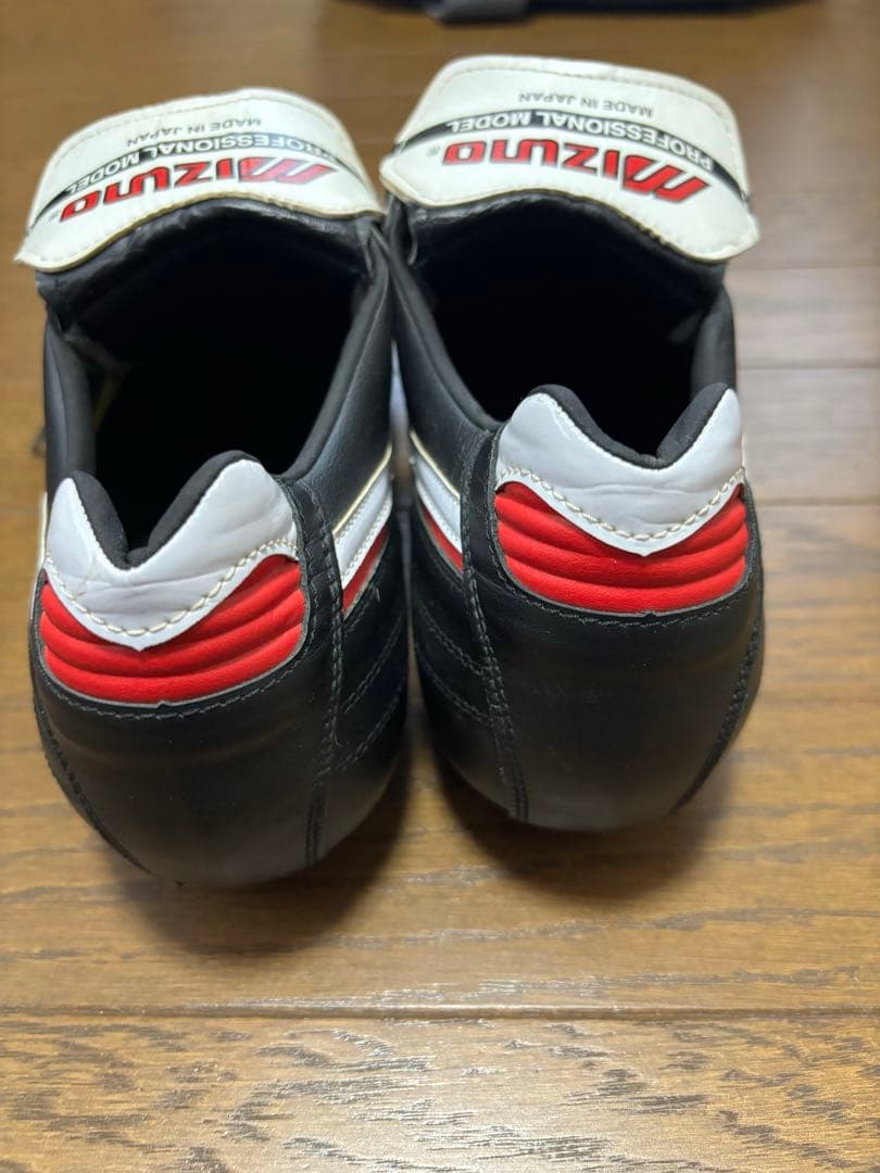 ミズノ　モレリア2JAPANサッカースパイク　ブラック/ホワイト28.0cm