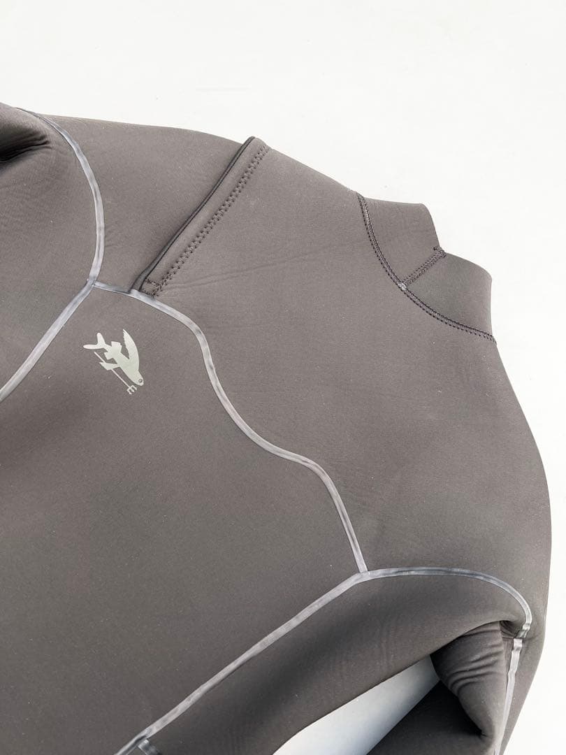 Patagonia Men's R2フロント ジップ フルスーツ Mサイズ