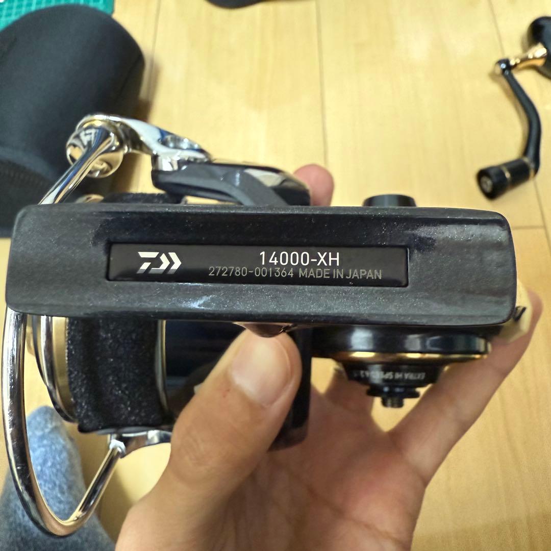 リール 20SALTIGA 14000XH