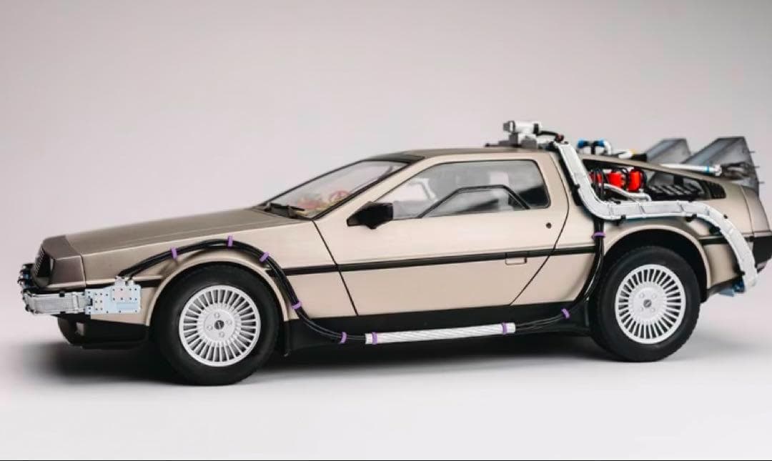 新品未開封 タカラトミー デロリアン 1/10