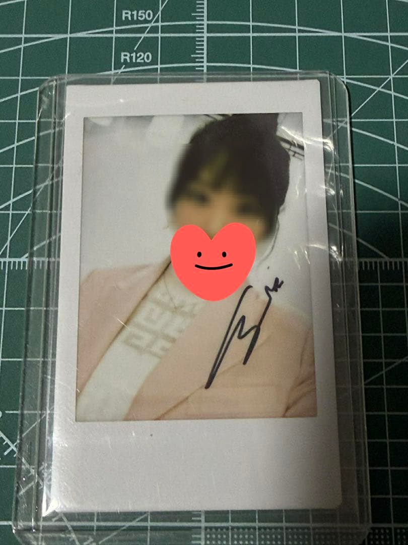 TWICE チェヨンちゃんサイン入りインスタックスチェキ