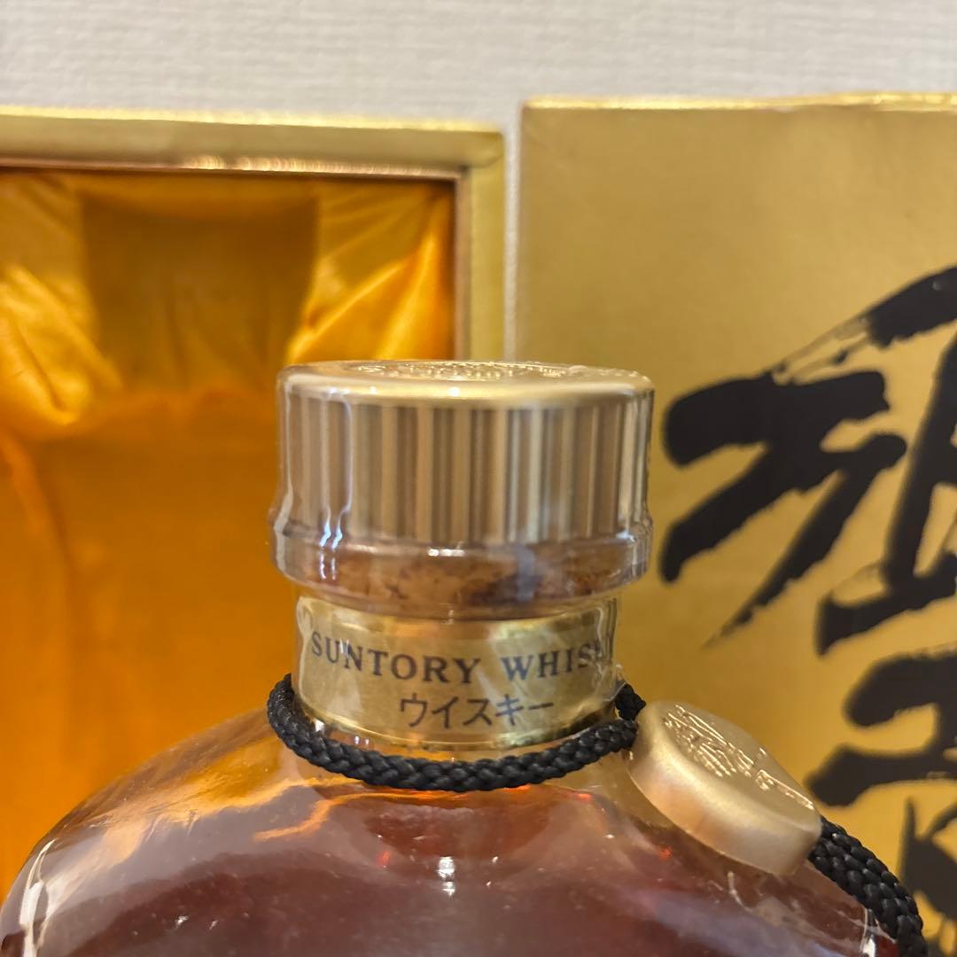 サントリーウイスキー響　裏ゴールドラベル　箱付き　未開封（11）