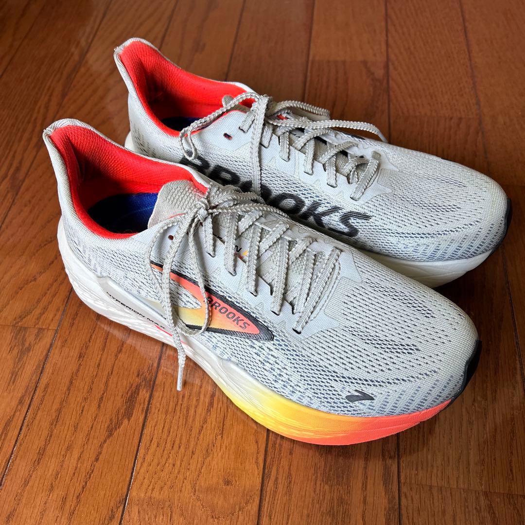 BROOKS HYPERION MAX 25.5cm 補修材付き　ランニング