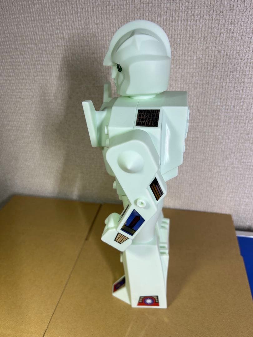 STAND BY TOYS スタンドバイトイズ マシーンボーイ ソフビ