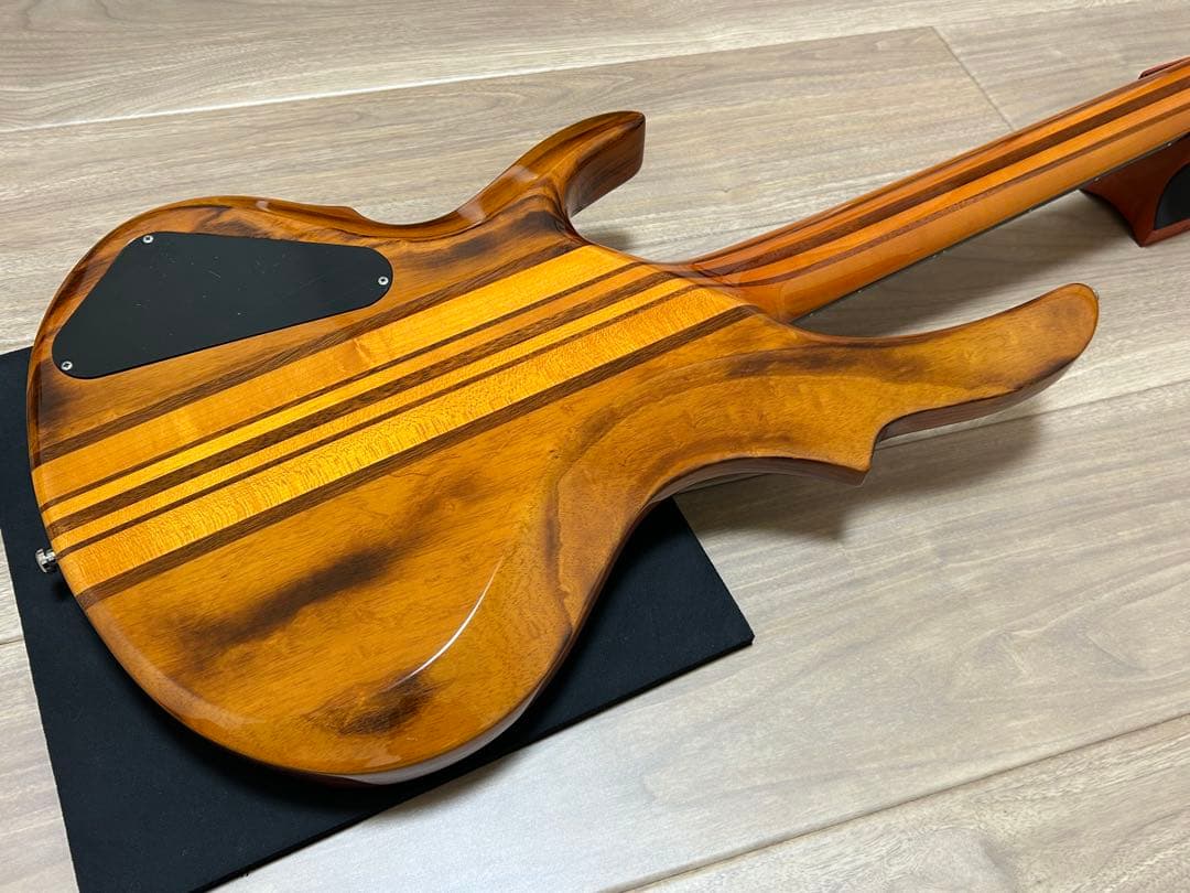 美品 EDWARDS E-RD-140NT レインディア ギター エボニー指板