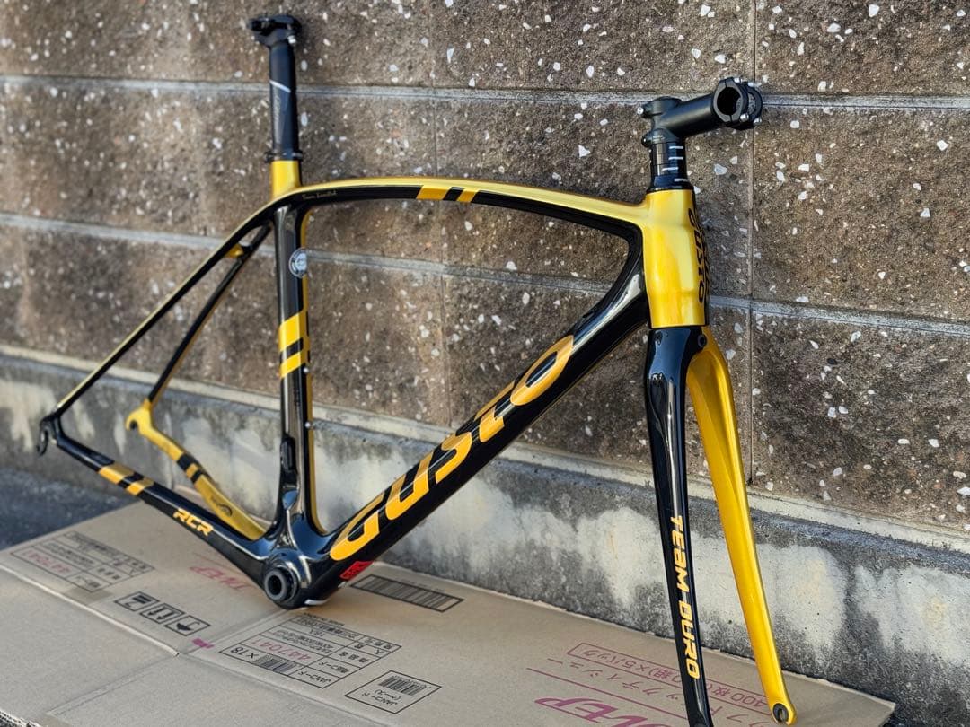 グスト　RCR リムブレーキ　フレームセット　カーボンフレーム　ロードバイク
