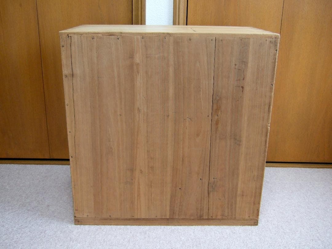 レトロな小箪笥 収納棚 桐箪笥 飾り棚 古箪笥