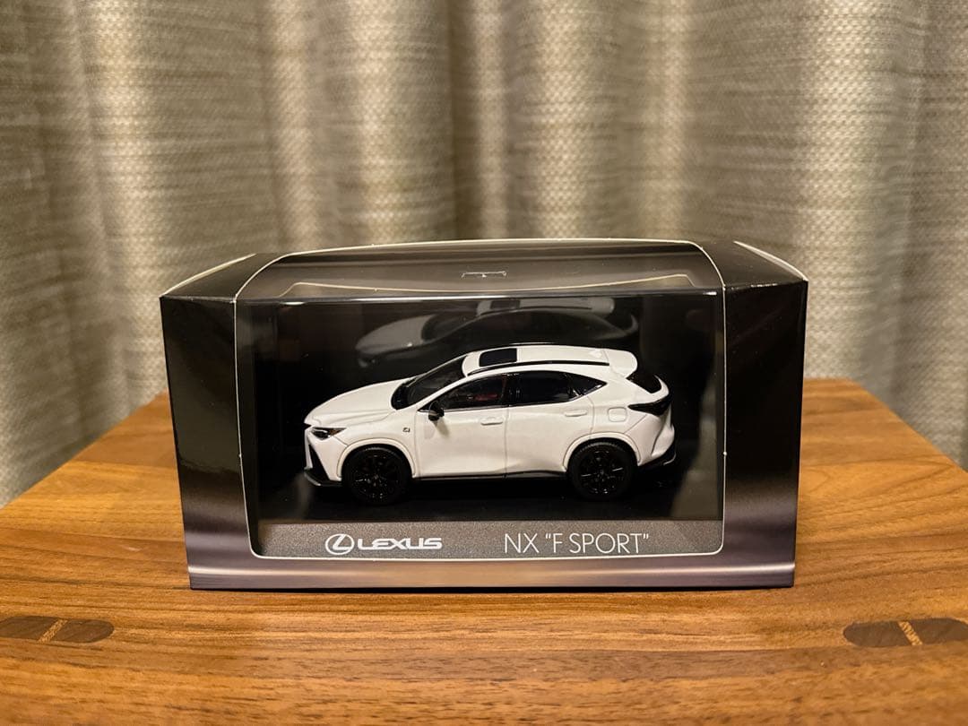 【むぐ様】京商 レクサス Lexus NX F SPORT 1/43 ミニカー
