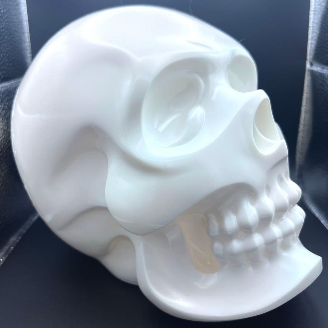 その他 HASADHU SHINGON SKULL SCULPTURE IN WHITE